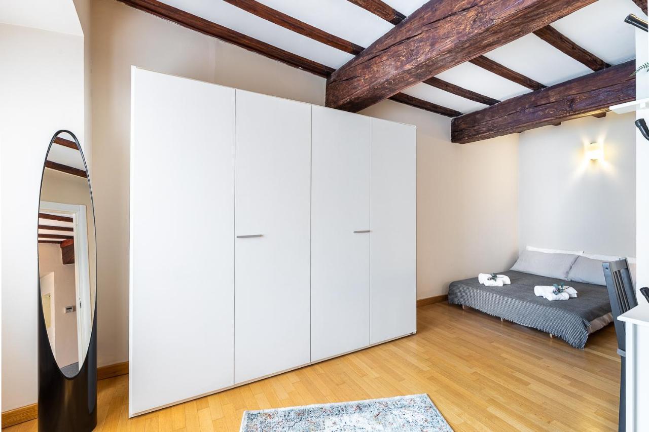 Mazzarri Suites - Centro Storico Turin Exterior photo